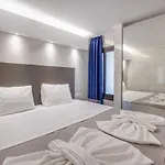 Gevoni Deluxe איה נאפה