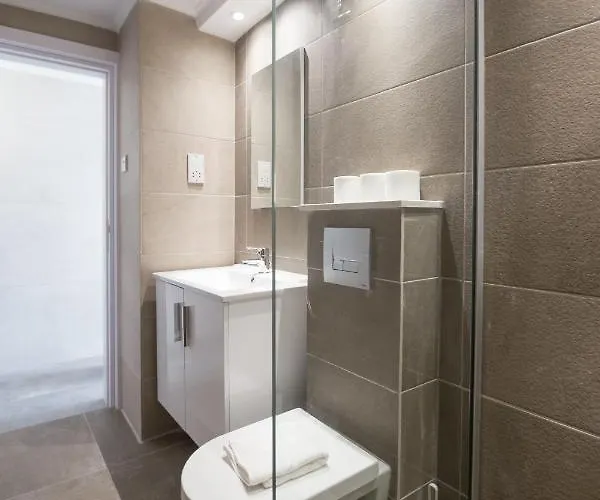 Gevoni Deluxe Apartment